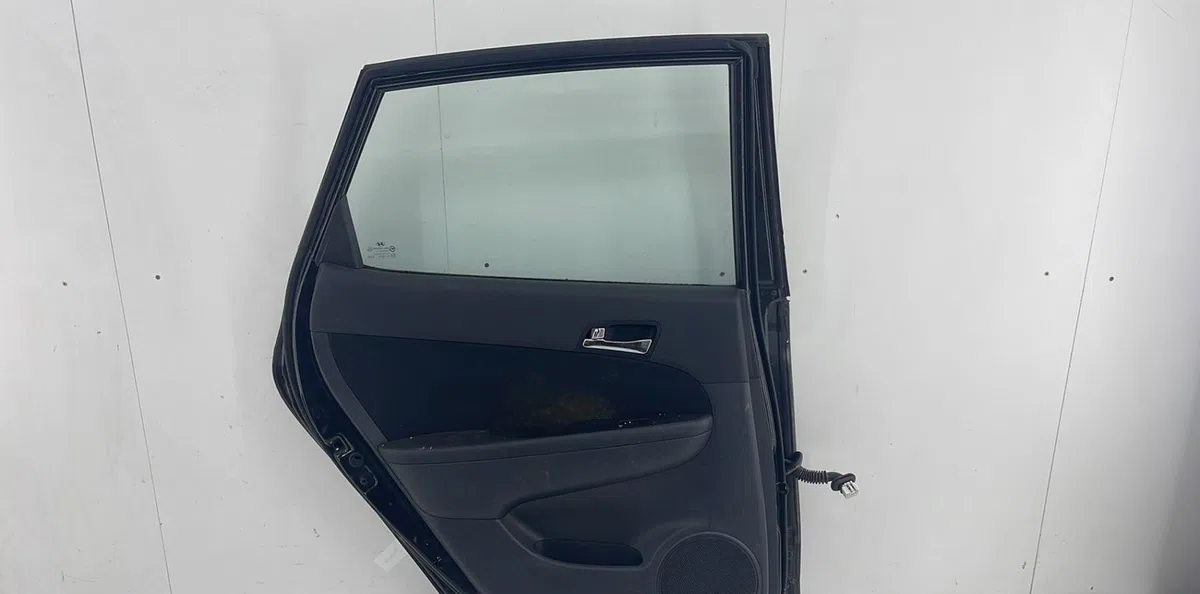 Porte arrière gauche HYUNDAI I 30 1 PHASE 1 occasion