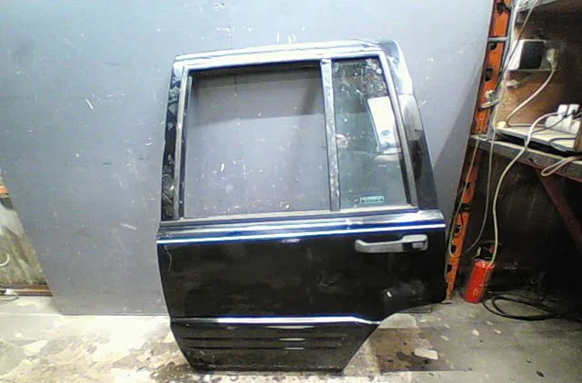 Porte arrière gauche JEEP GRD CHEROKEE 1996 occasion