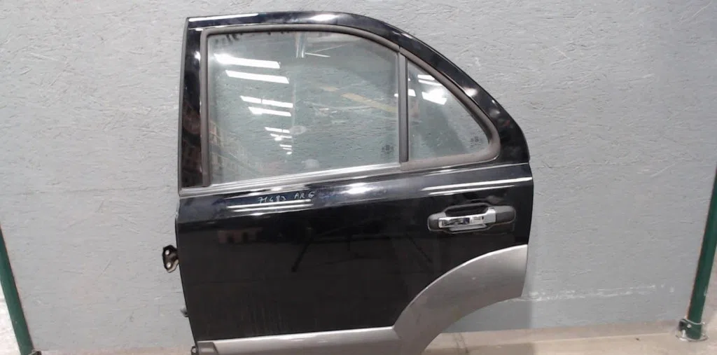 Porte arrière gauche KIA SORENTO 1 SORENTO 1 PHASE 1 occasion