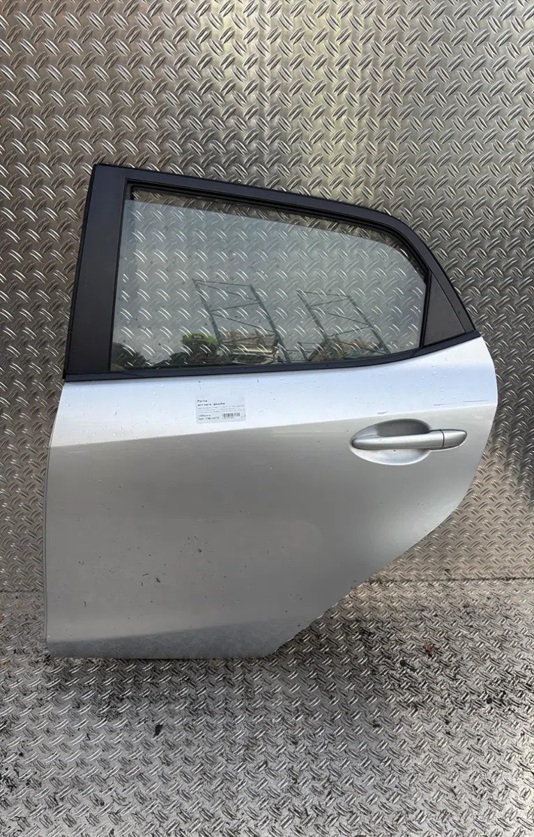 Porte arrière gauche Mazda 2 (DE_, DH_) 1.4 mzr-cd (2008-2015) occasion