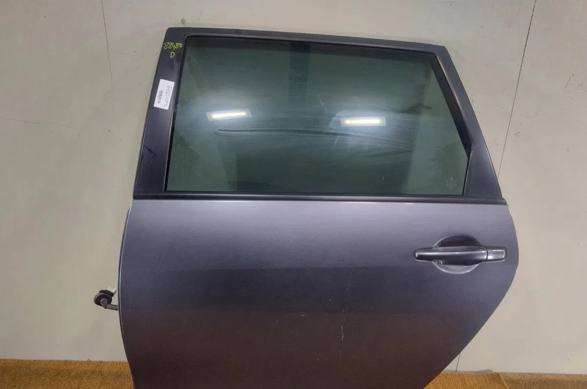 Porte arrière gauche MITSUBISHI GRANDIS  GRANDIS occasion