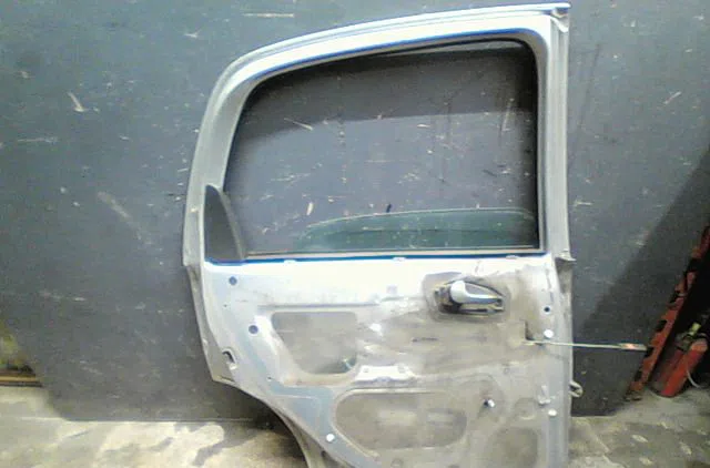 Porte arrière gauche Opel CORSA C (X01) 1.7 dti (f08, f68) (2000-2009) 5 portes occasion