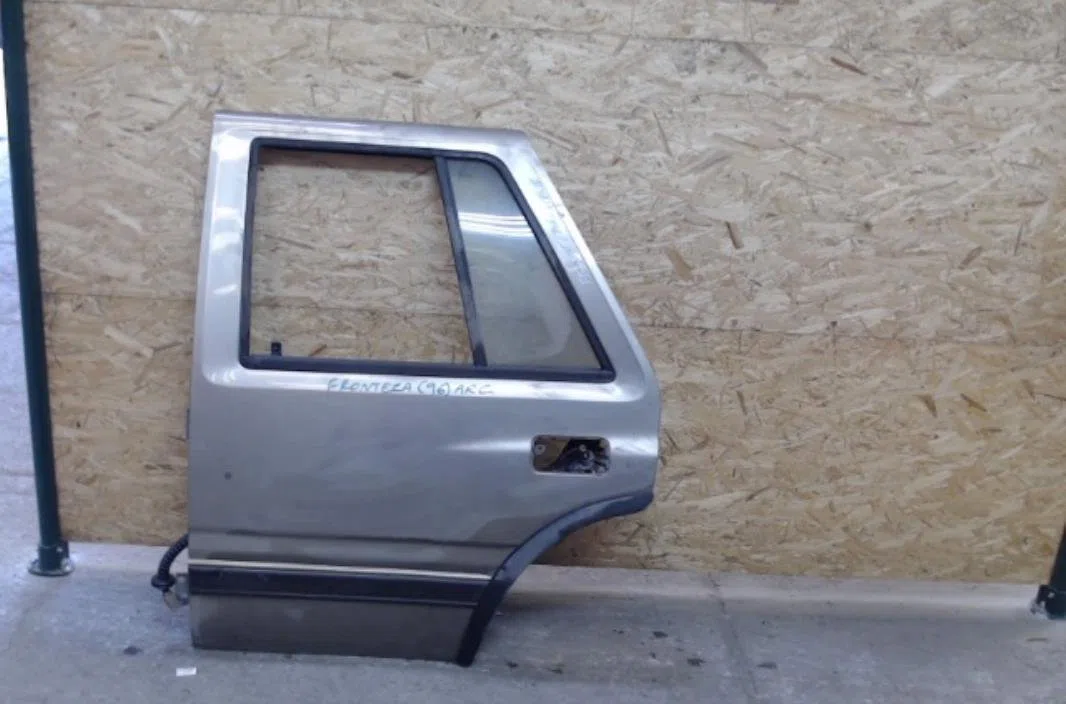 Porte arrière gauche OPEL FRONTERA B occasion