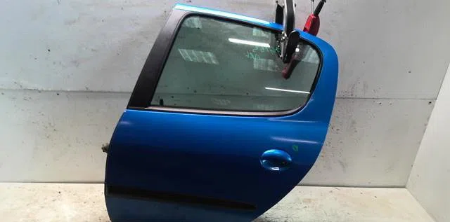 Porte arrière gauche Peugeot 206 3-5 portes (2A-C) 1.4 i (1998-2012) 3 portes occasion