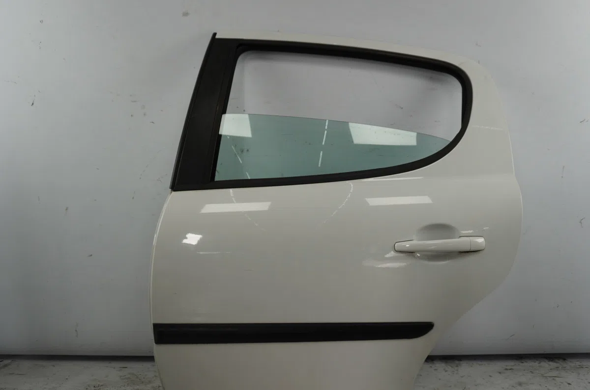 Porte arrière gauche Peugeot 207-207 (WA_, WC_) 1.6 hdi (2006-2013) 5 portes occasion