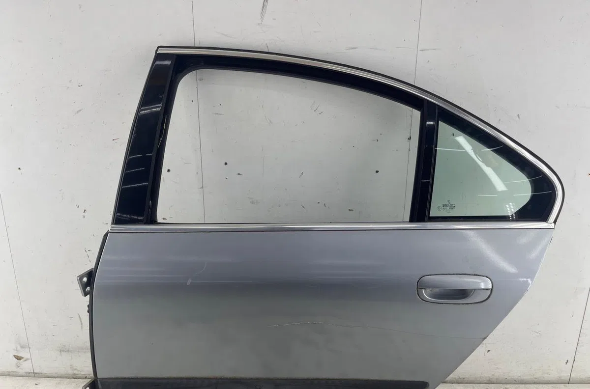 Porte arrière gauche PEUGEOT 607 PHASE 1 occasion