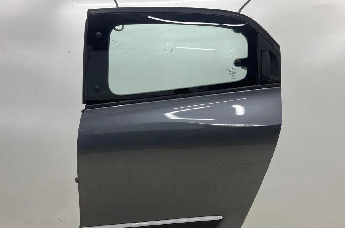 Porte arrière gauche RENAULT TWINGO 3 PHASE 1 occasion