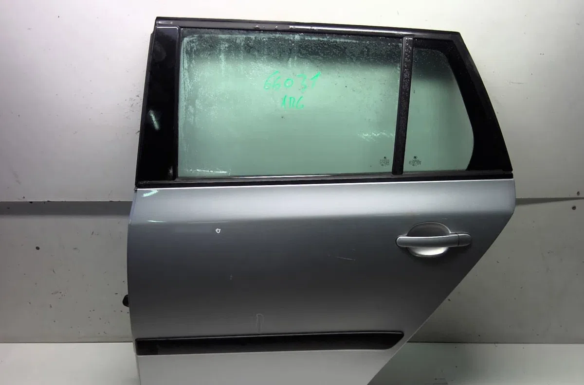 Porte arrière gauche SKODA FABIA 2 PHASE 2 BREAK occasion