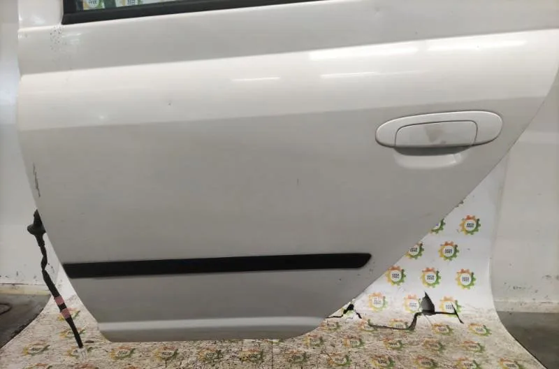 Porte arrière gauche TOYOTA YARIS 1 PHASE 1 occasion