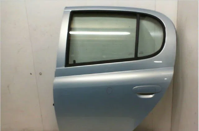 Porte arrière gauche TOYOTA YARIS I occasion