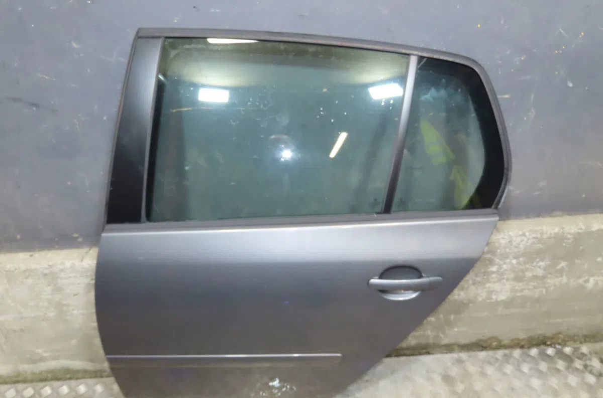 Porte arrière gauche Volkswagen GOLF V (1K1) 1.9 tdi (2003-2008) 5 portes occasion