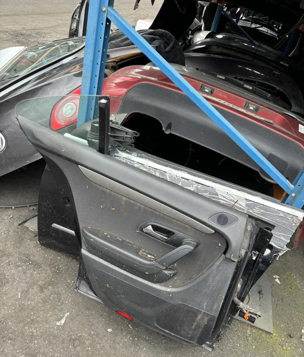 Porte arrière gauche VOLKSWAGEN PASSAT 5 CC COUPE occasion