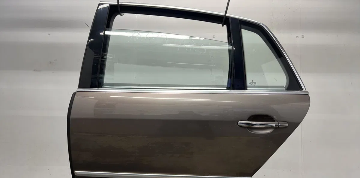 Porte arrière gauche VOLKSWAGEN PHAETON PHASE 1 occasion