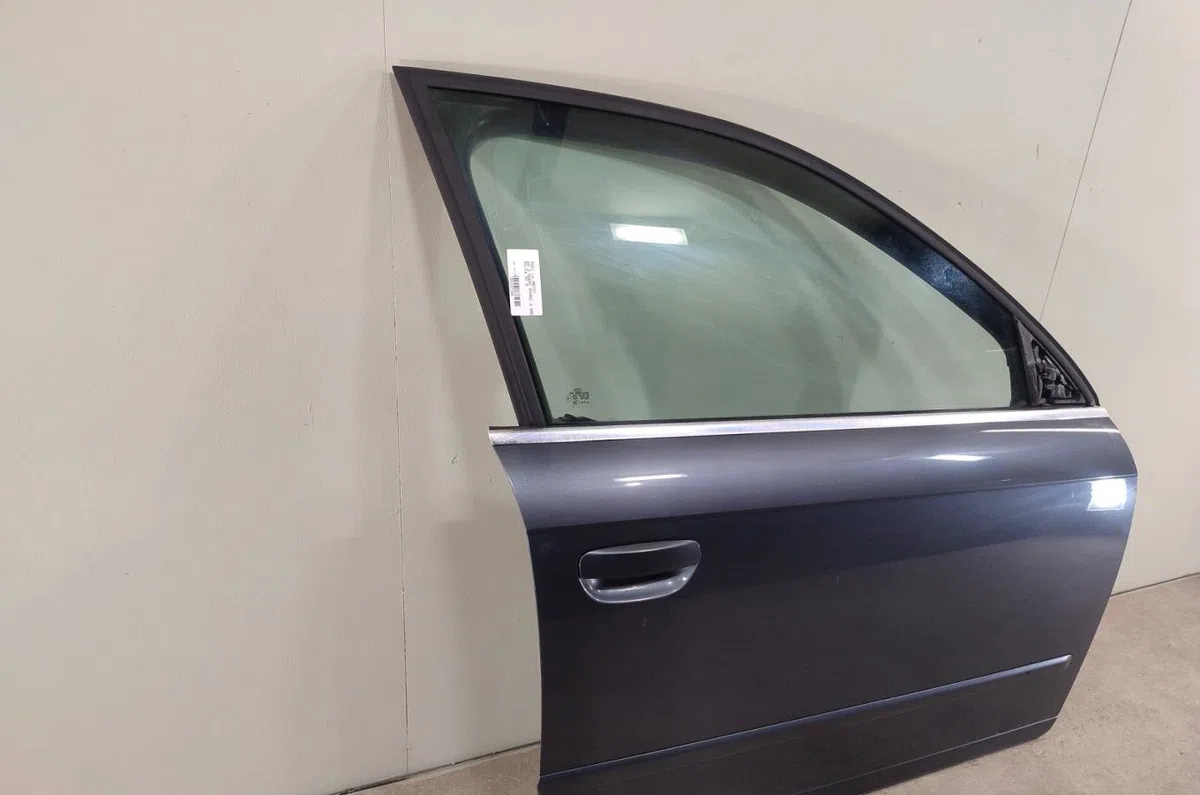 Porte avant droite AUDI A4 2  A4 2 AVANT PHASE 2 BREAK occasion