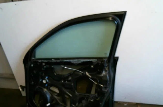 Porte avant droite Audi A4 B6 (8E2) 1.9 tdi (2000-2004) 4 portes occasion
