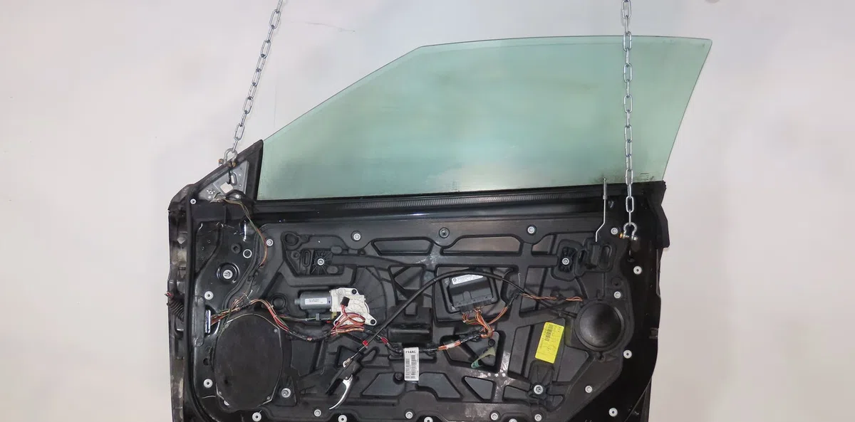 Porte avant droite Chrysler SEBRING Décapotable (JS) 2.0 crd (2007-2010) occasion