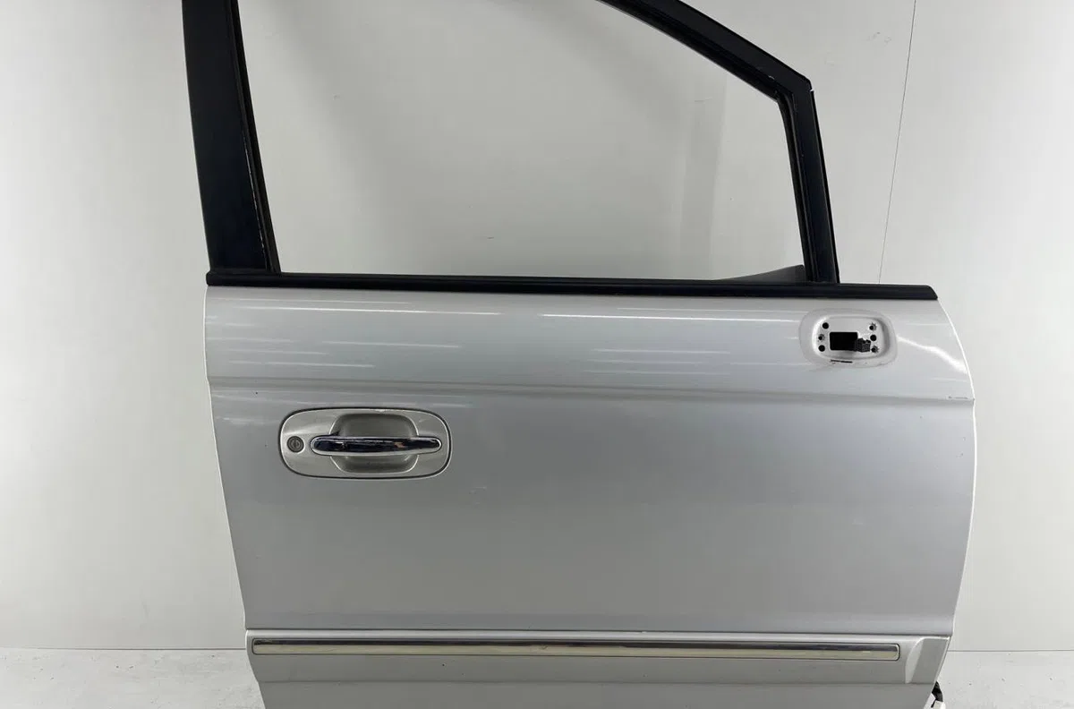 Porte avant droite HYUNDAI TRAJET occasion