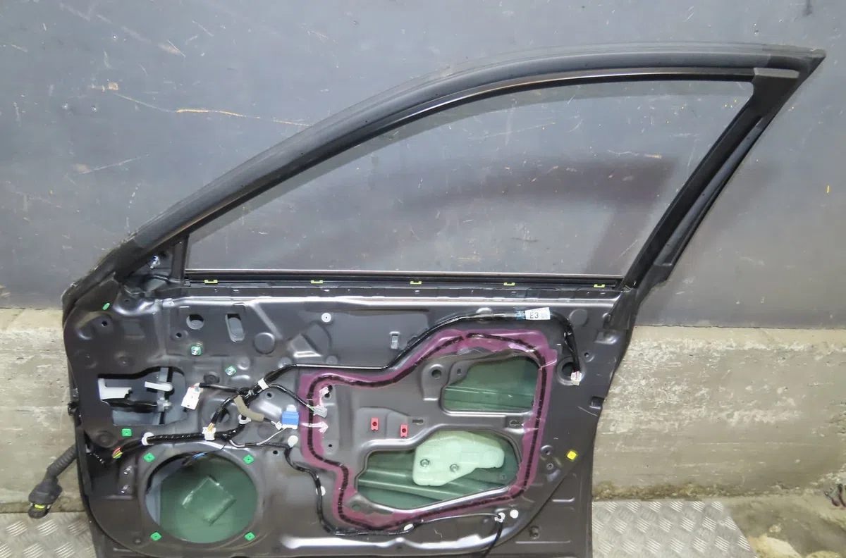 Porte avant droite Lexus IS III (_E3_) 300h (ave30_) (2013) occasion
