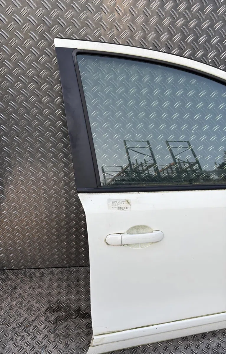 Porte avant droite NISSAN NOTE 1 PHASE 2 occasion