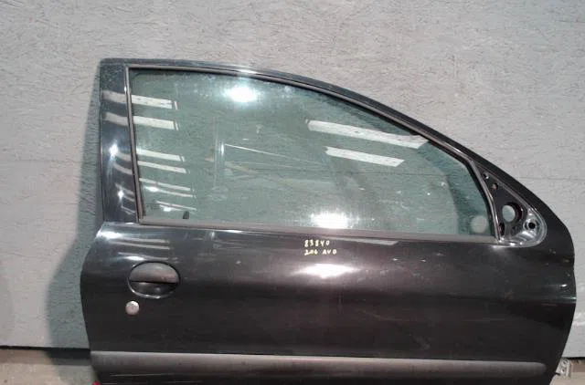Porte avant droite PEUGEOT 206  206 PHASE 2 occasion