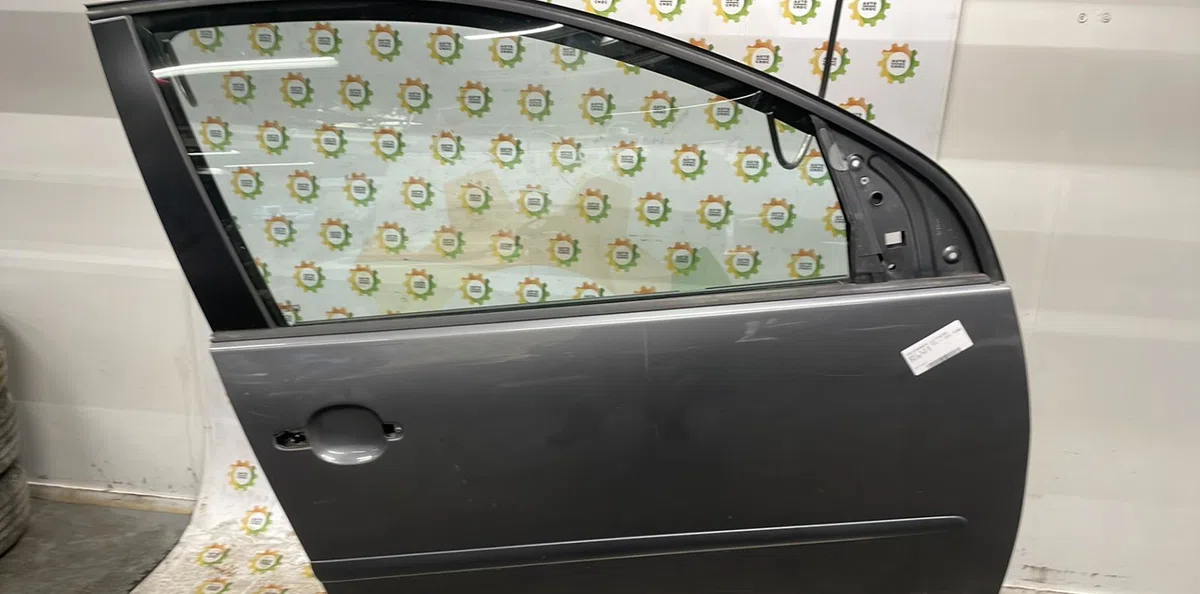 Porte avant droite VOLKSWAGEN GOLF 5 occasion