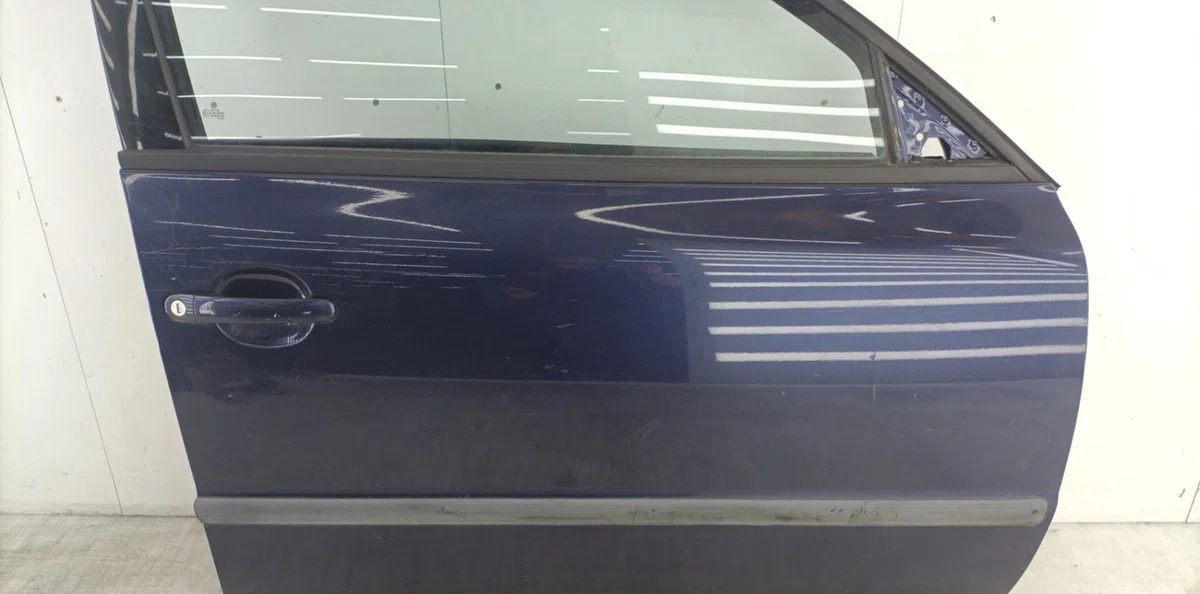Porte avant droite VOLKSWAGEN PASSAT 4 PHASE 1 BREAK occasion