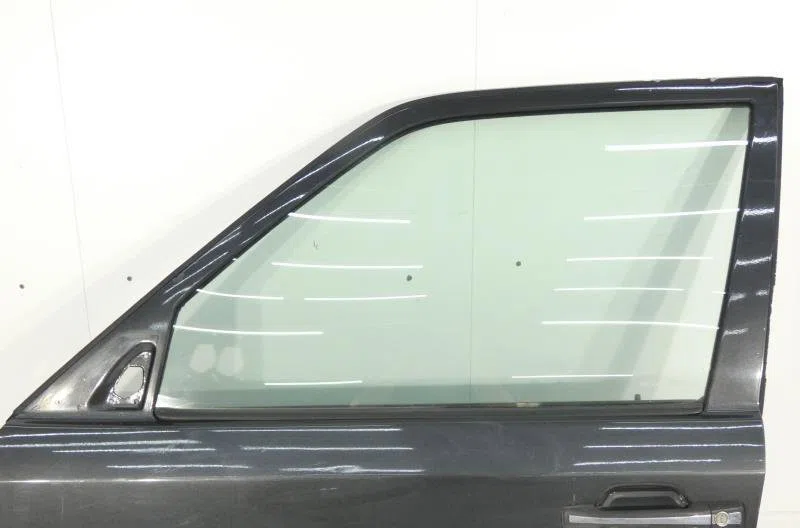 Porte avant gauche MERCEDES CLASSE E 210 PHASE 1 occasion