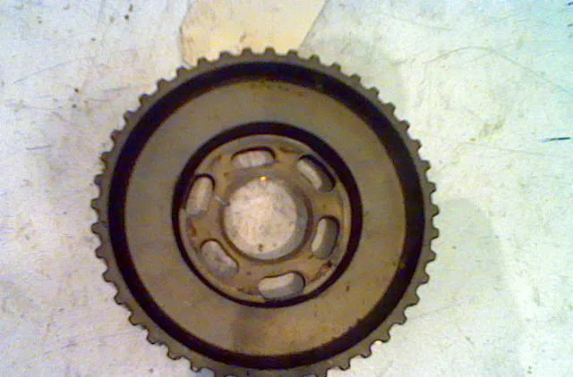 Poulie crantee pompe injection VOLKSWAGEN GOLF IV 2000 occasion