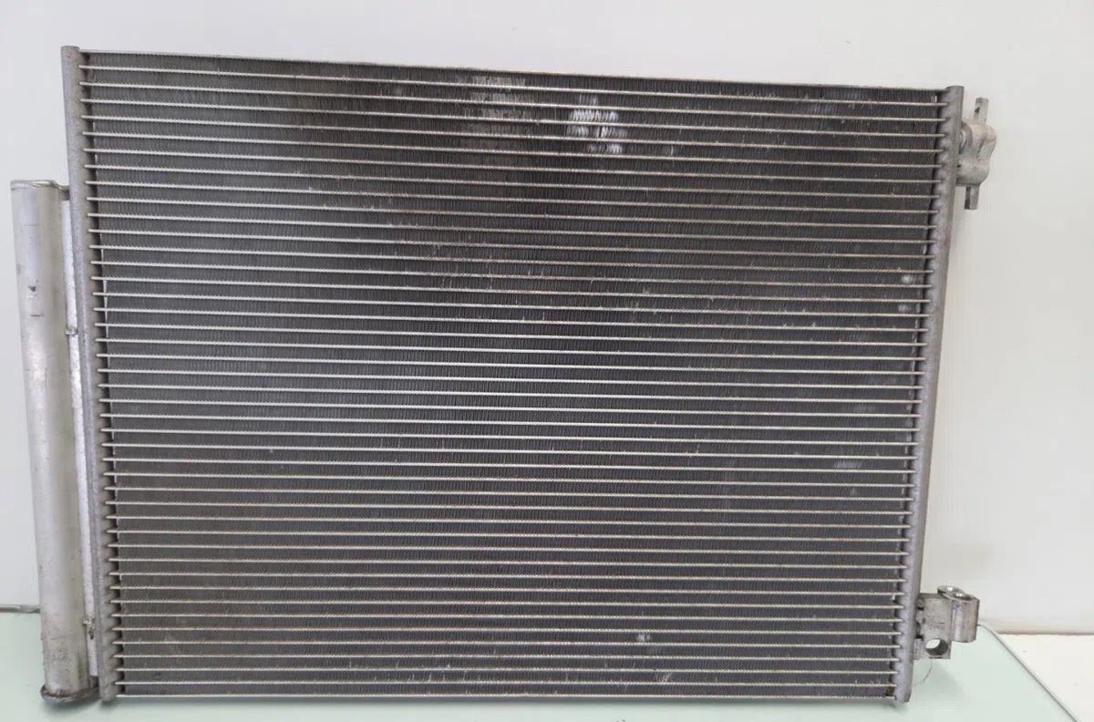 Radiateur - condenseur clim RENAULT CLIO 4 PHASE 1 occasion