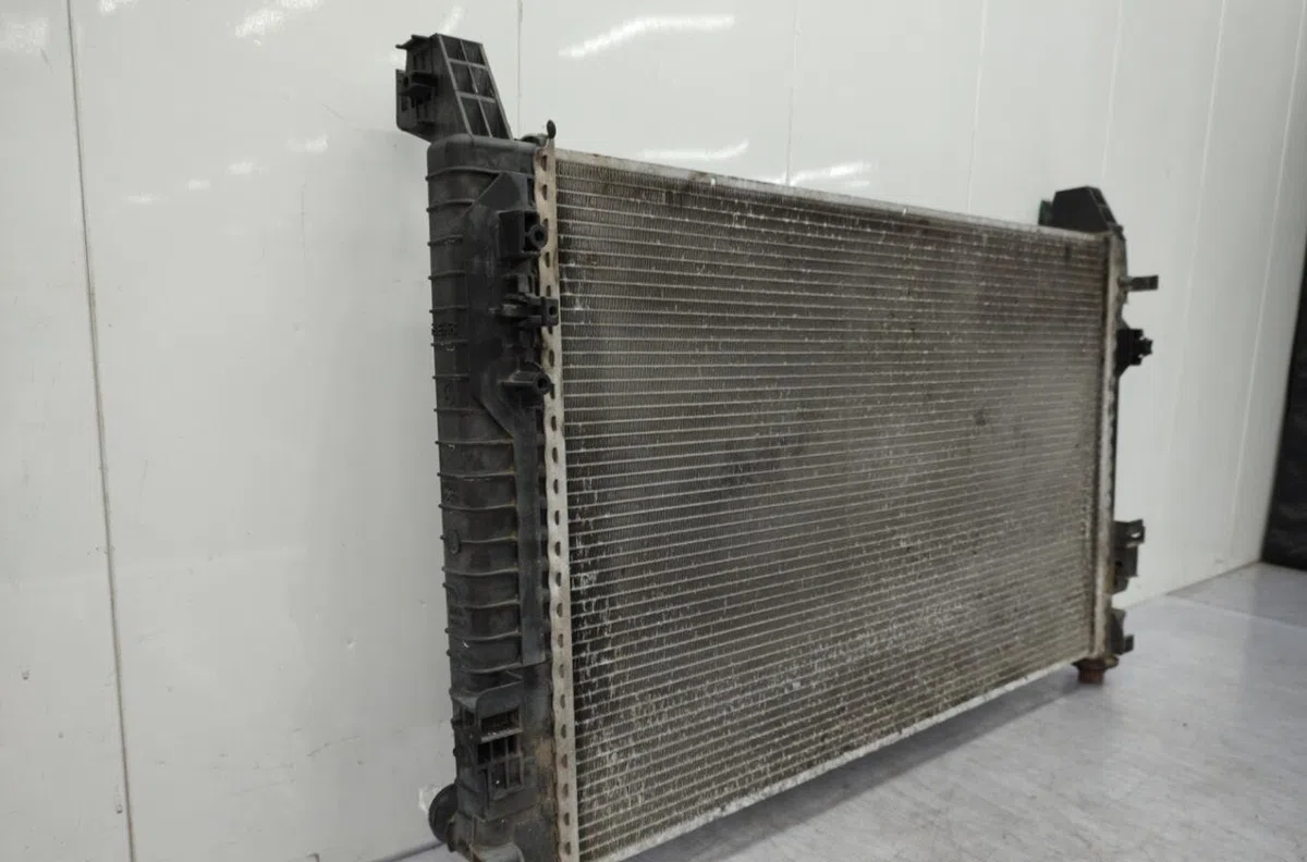 Radiateur MERCEDES CLASSE C 203 PHASE 1 occasion