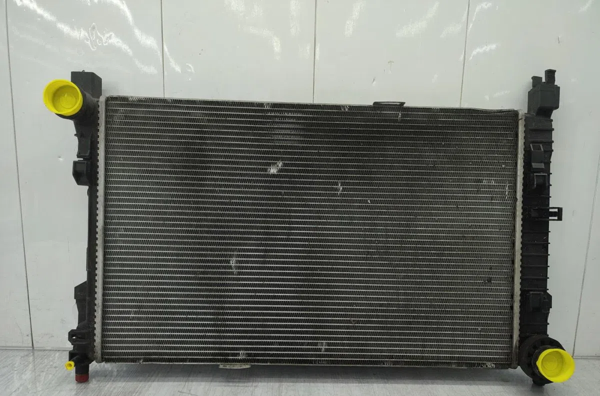 Radiateur MERCEDES CLASSE C 203 PHASE 1 occasion