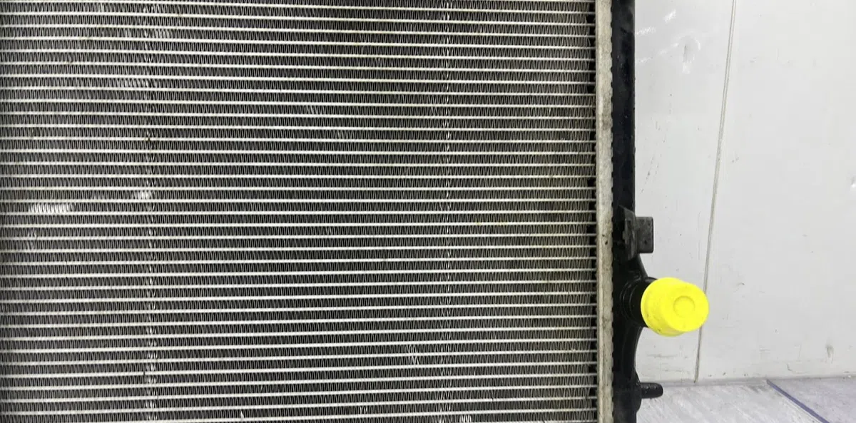 Radiateur PEUGEOT 208 1 PHASE 1 occasion