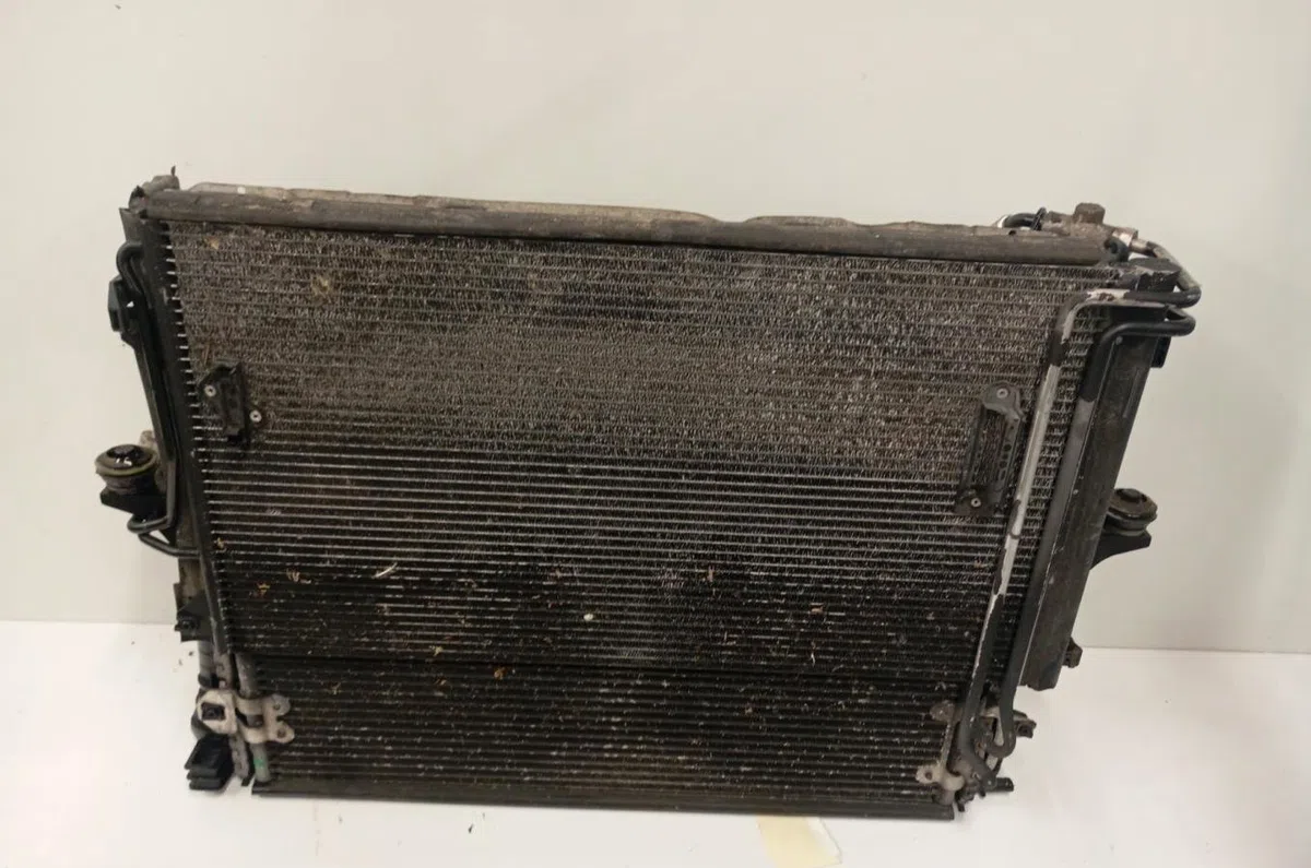 Radiateur Porsche CAYENNE (9PA) S 4.8 (2007-2010) occasion