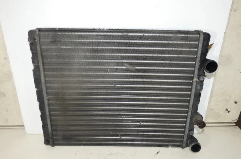 Radiateur VOLKSWAGEN POLO 3 PHASE 1 occasion