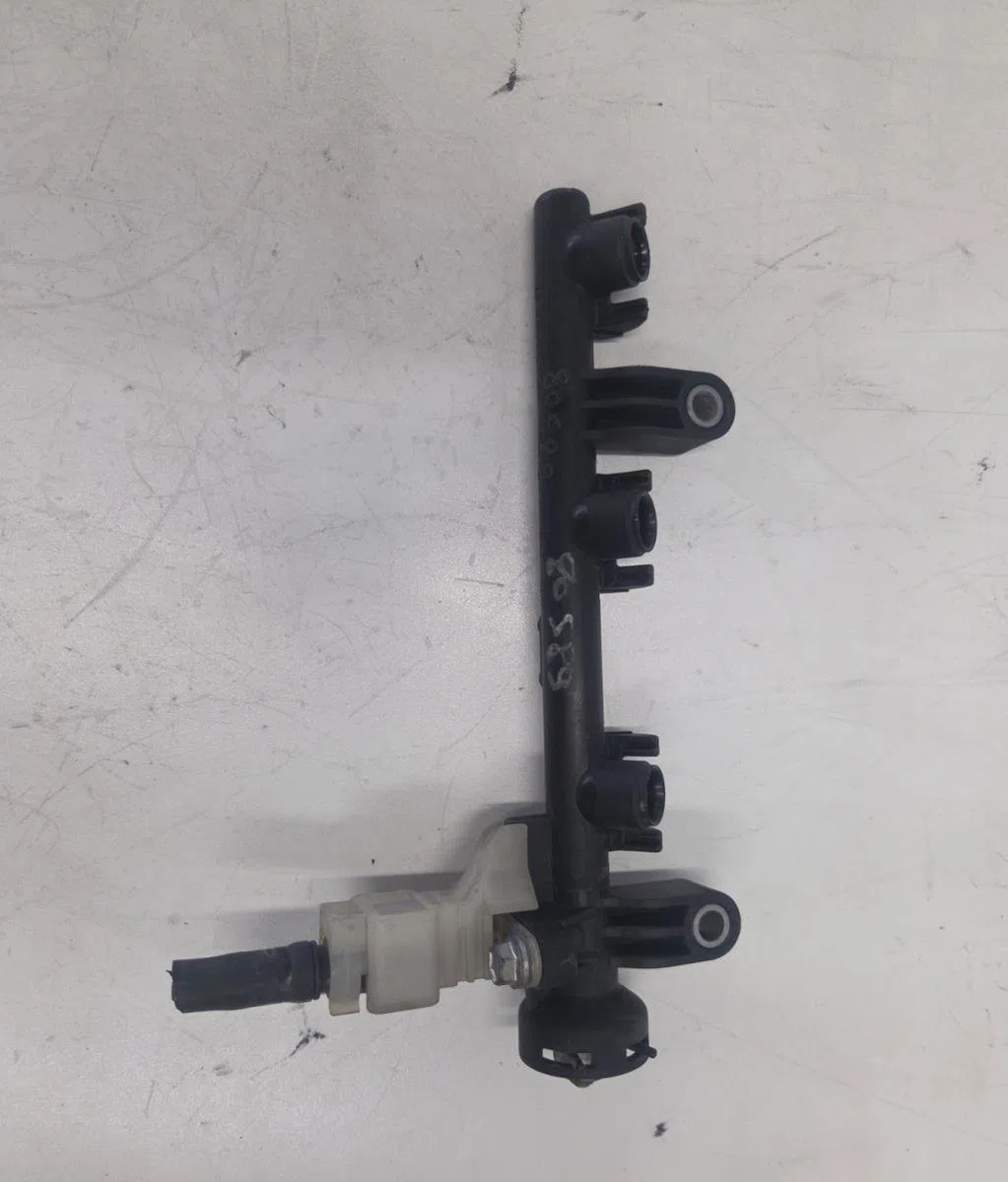 Rampe injection TOYOTA AYGO 1 PHASE 2 occasion