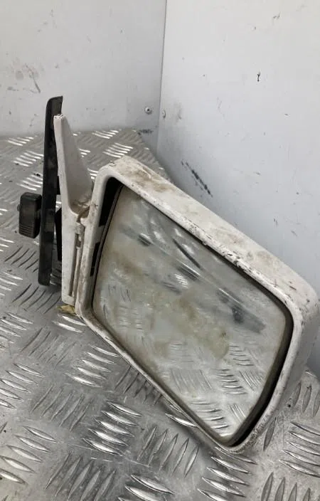 Retroviseur exterieur manuel droit DAIHATSU ROCKY occasion