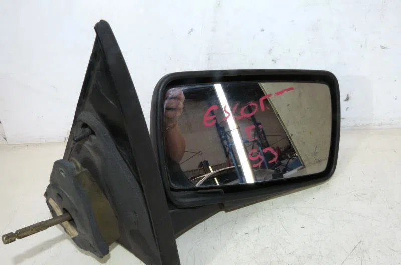 Retroviseur exterieur manuel droit FORD ESCORT 5 PHASE 2 BREAK occasion