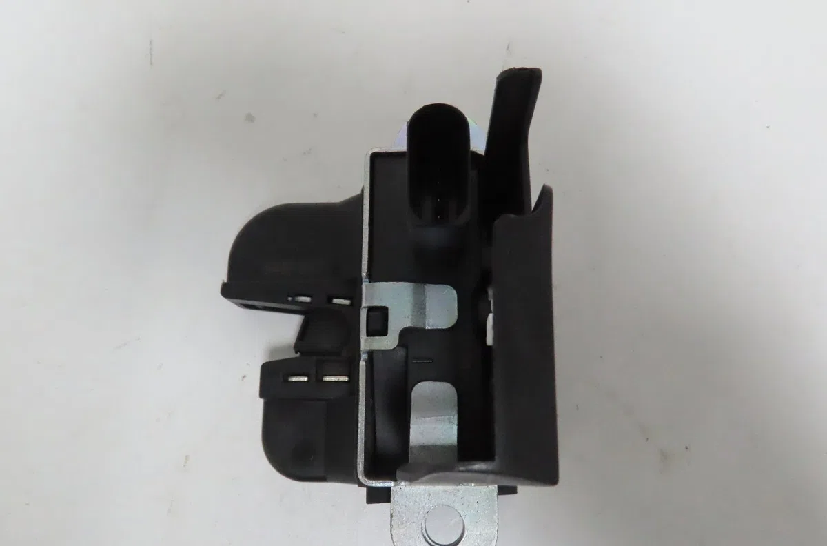 Serrure hayon Seat LEON ST (5F8) 1.0 tsi (2015-2020) occasion