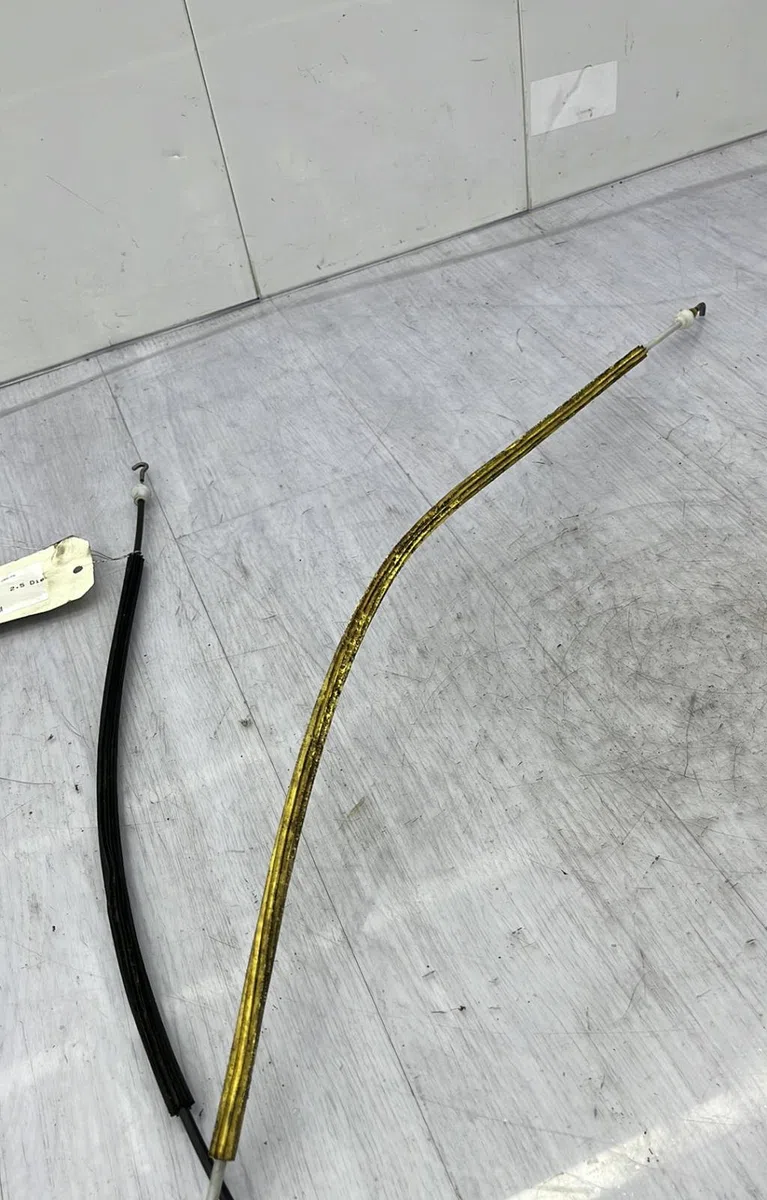 Serrure porte ard AUDI A6 2 PHASE 1 occasion