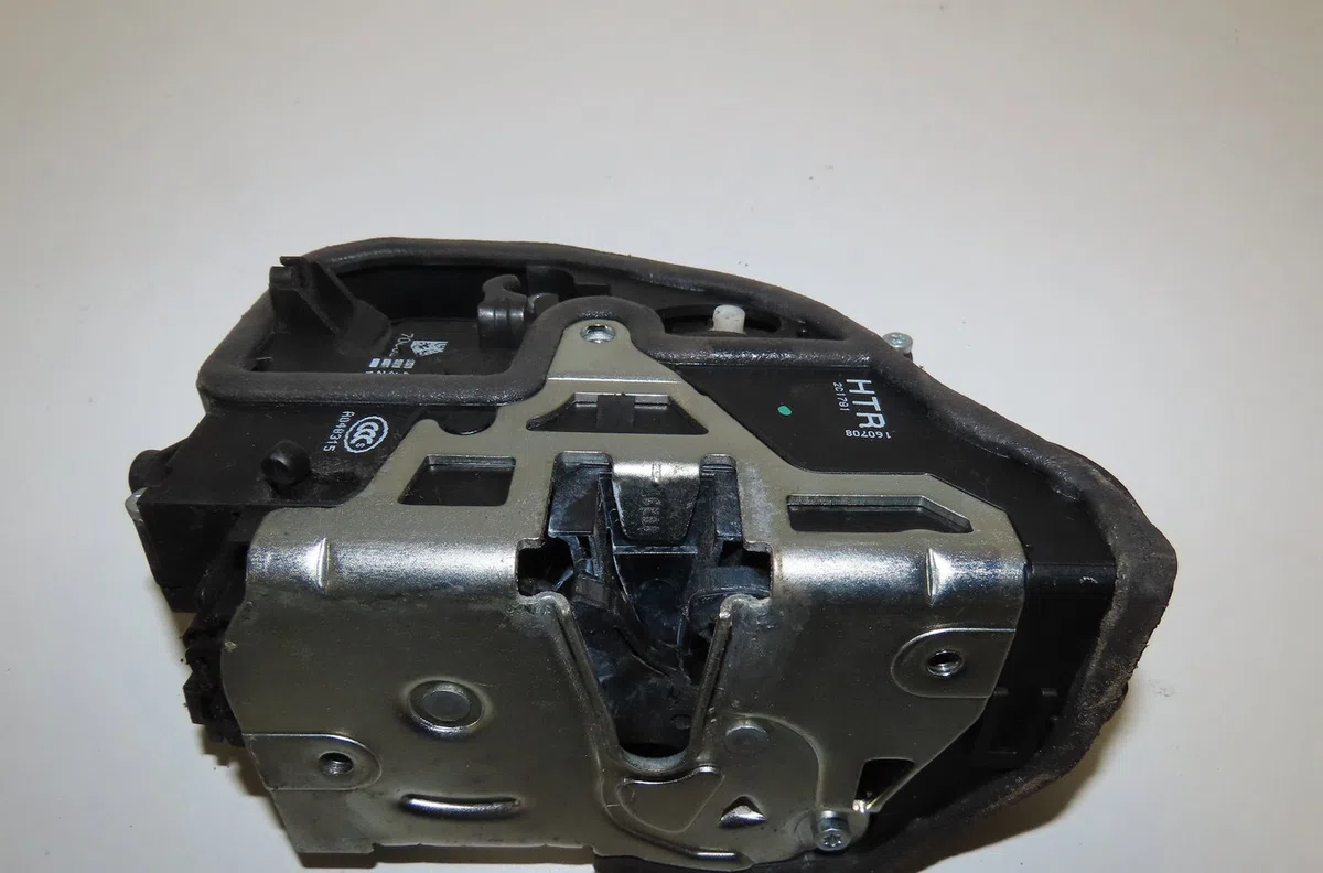 Serrure porte ard Bmw 3 Touring (E91) 318 d (2005-2007) occasion