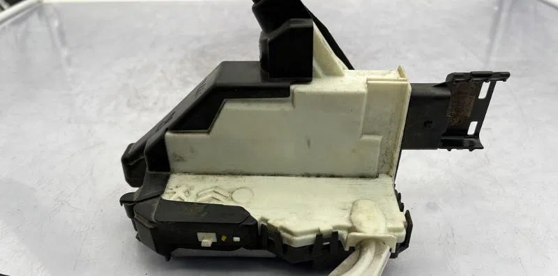 Serrure porte ard CITROEN C3 2 PHASE 1 occasion