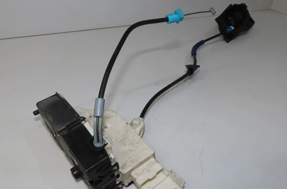 Serrure porte ard Citroen C4 I (LC_) 1.6 hdi (2004-2011) occasion