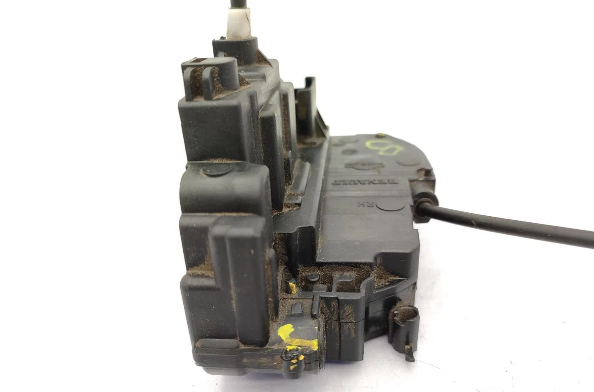 Serrure porte ard RENAULT CLIO 3 PHASE 1 occasion