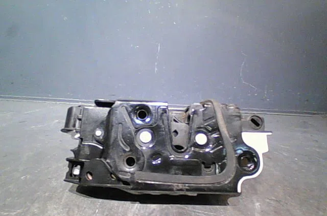 Serrure porte ard Seat IBIZA IV (6J5, 6P1) 1.2 (2009-2011) occasion