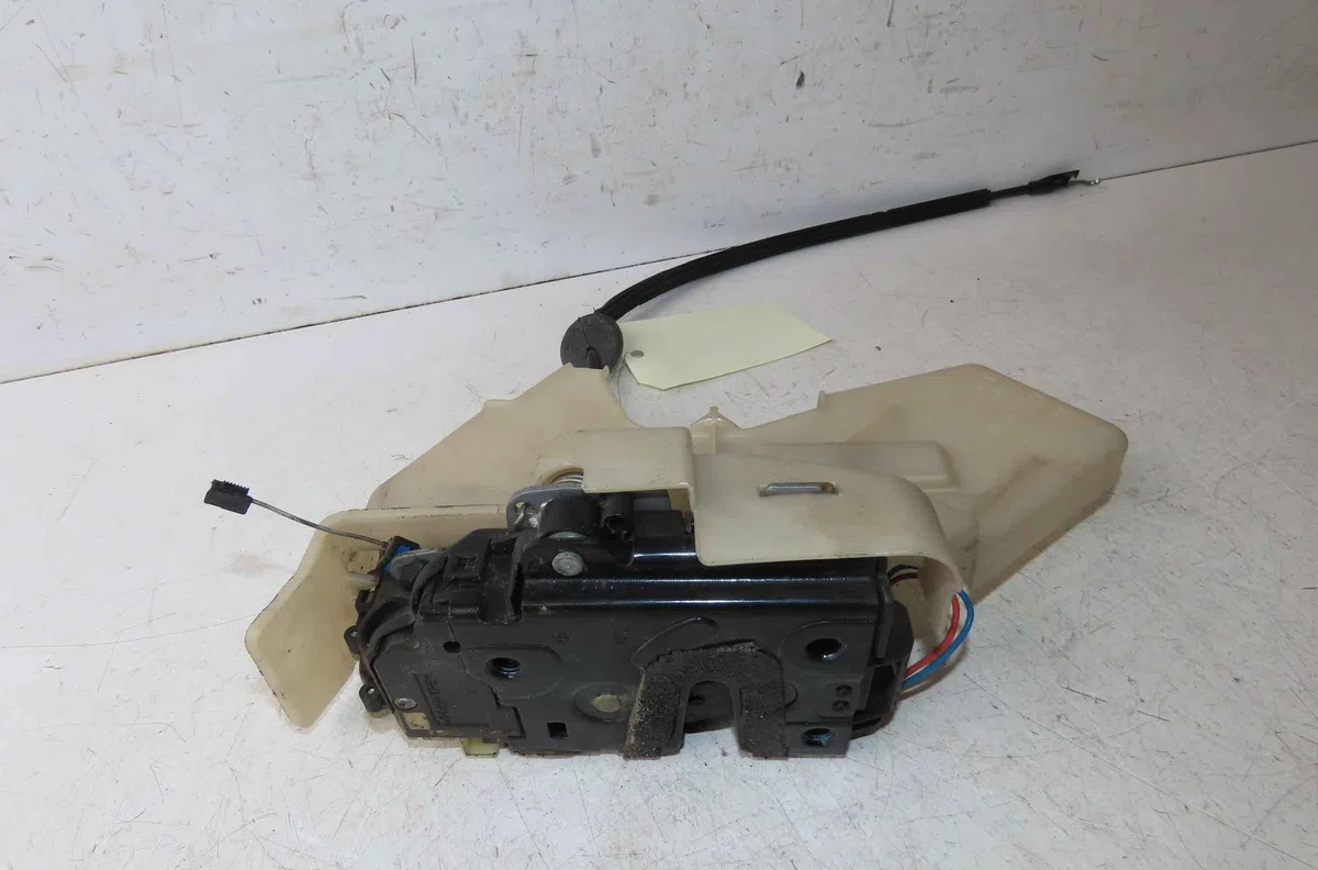 Serrure porte ard VOLKSWAGEN POLO IV occasion
