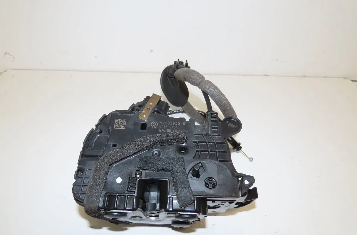 Serrure porte arg Renault CLIO V (B7_) 1.6 e-tech 140 (b7mu) (2020) occasion