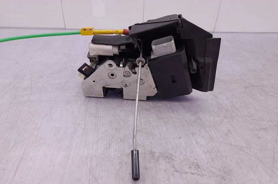 Serrure porte avd BMW SERIE 5 E39 PHASE 2 occasion