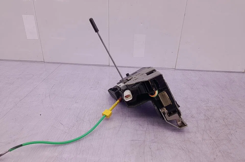 Serrure porte avd BMW SERIE 5 E39 PHASE 2 occasion