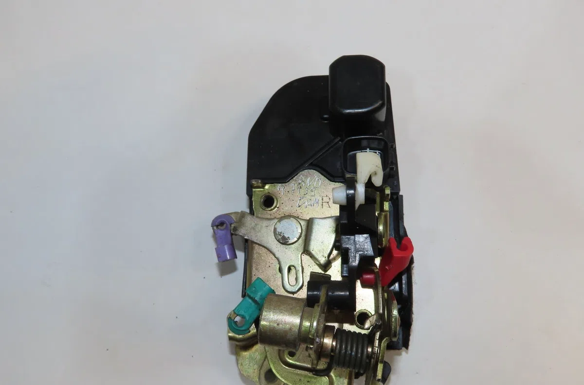 Serrure porte avd Chrysler PT CRUISER (PT_) 2.0 (2000-2004) occasion