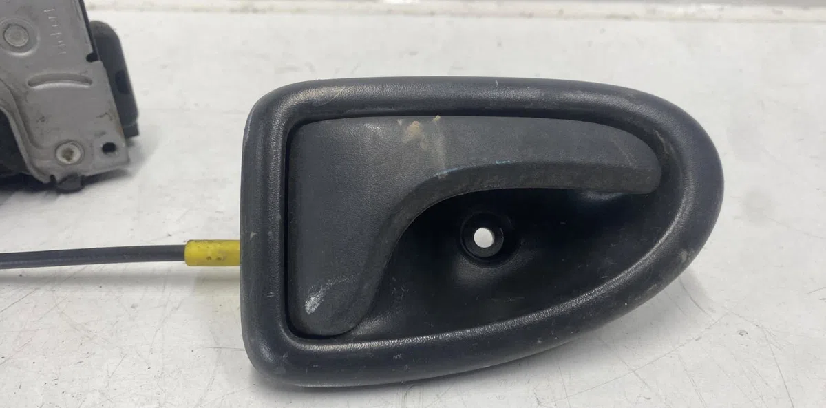 Serrure porte avd NISSAN PRIMASTAR 1 PHASE 2 occasion